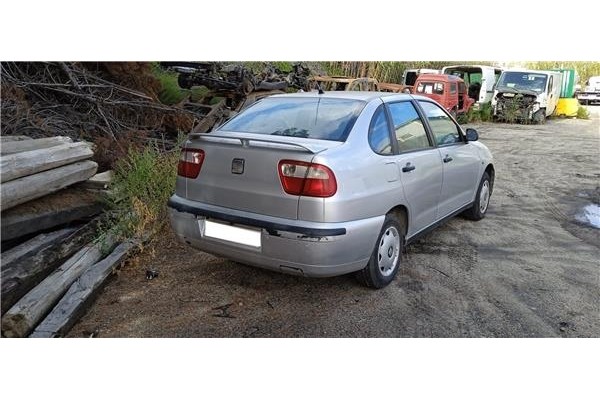 seat cordoba berlina (6k2) del año 1999