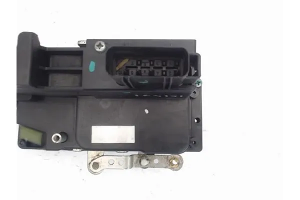 Recambio de cierre electromagnetico trasero derecho para ford fiesta v (jh_, jd_) 1.4 16v referencia OEM IAM 1372483  