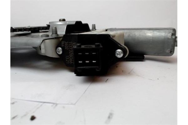 Recambio de mecanismo elevalunas delantero derecho para opel vectra c berlina 2.0 dti 16v referencia OEM IAM 9178988  