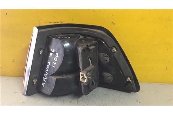 Recambio de piloto trasero izquierdo para daewoo aranos 1.8 cd referencia OEM IAM RDS101 RDS102  