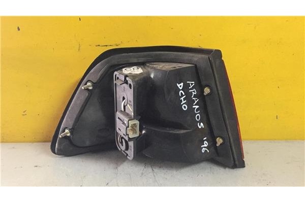 Recambio de piloto trasero derecho para daewoo aranos 1.8 cd referencia OEM IAM RDS102 RDS101  