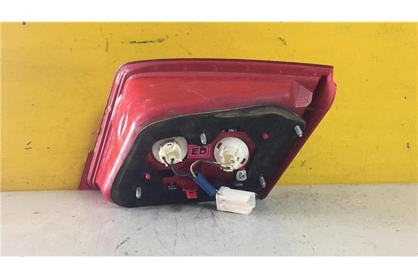 Recambio de piloto interior izquierdo para chevrolet lacetti 1.4 se referencia OEM IAM   