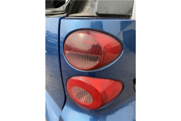 Recambio de piloto trasero derecho para smart fortwo coupe 1.0 fortwo coupe (52kw) referencia OEM IAM 4518200264CJ4A  