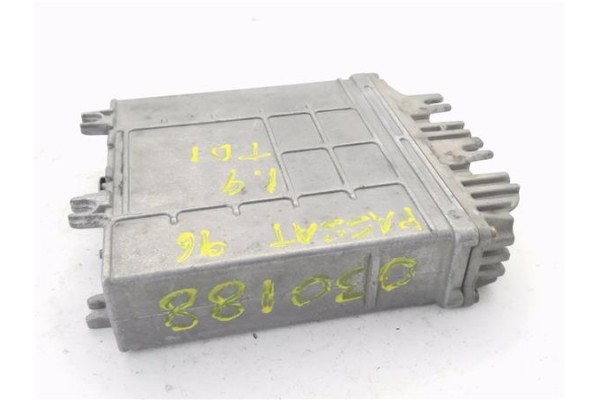 Recambio de centralita para volkswagen passat berlina (3a2) 1.9 tdi referencia OEM IAM 028906021AT 0281001368 