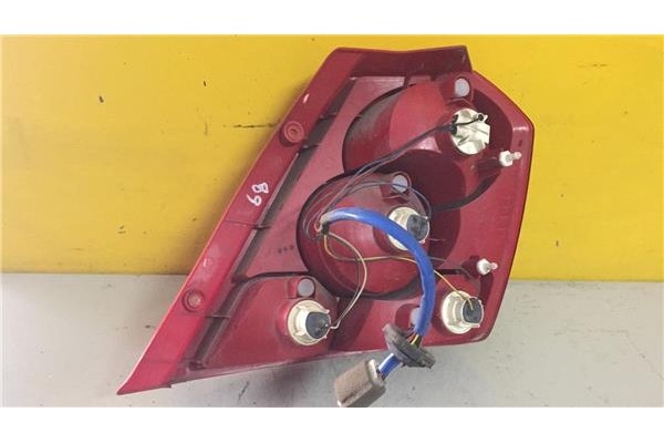 Recambio de piloto trasero izquierdo para chevrolet kalos 1.2 1.4 sx sport referencia OEM IAM 300267R  