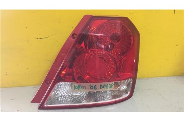 Recambio de piloto trasero derecho para chevrolet kalos 1.2 1.4 sx sport referencia OEM IAM 300267R  