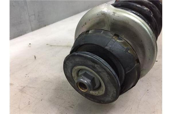 Recambio de amortiguador delantero derecho para dacia duster i 1.5 ambiance 4x2 referencia OEM IAM 543026656R  