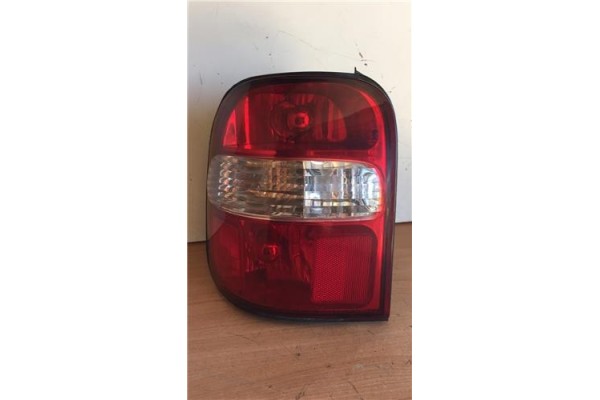 Recambio de piloto trasero izquierdo para kia sportage 2.0 básico (3-ptas.) referencia OEM IAM 9K08  