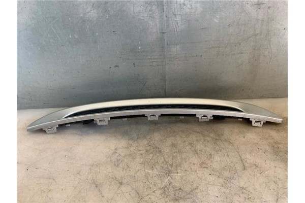 Recambio de rejilla capo para smart fortwo coupe 1.0 fortwo coupe (52kw) referencia OEM IAM A4518880115  
