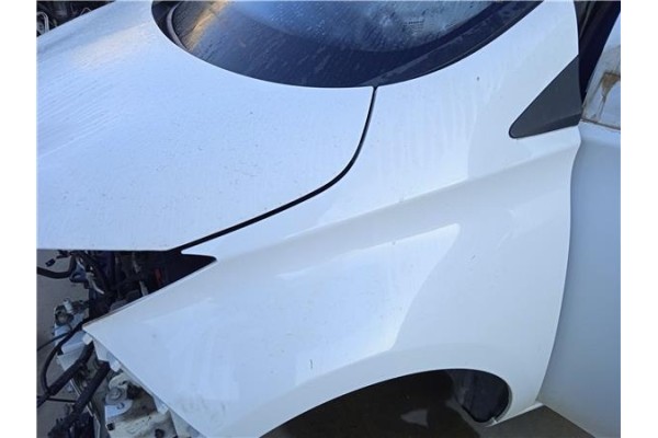 Recambio de aleta delantero izquierda para renault zoe electrico referencia OEM IAM 631010917R  