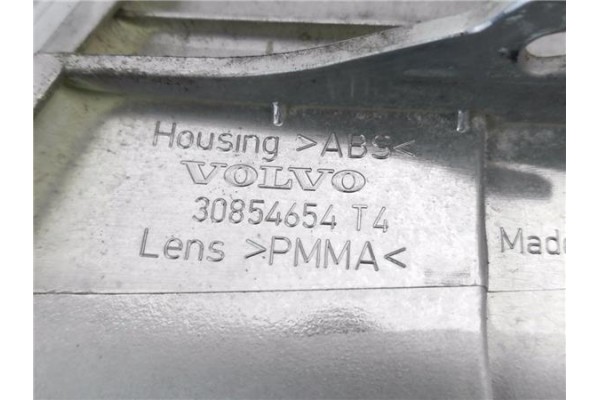 Recambio de intermitente delantero dcho para volvo s40 berlina 1.6 referencia OEM IAM 30854654  