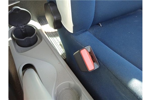 Recambio de anclaje cinturon delantero izquierdo para renault zoe electrico referencia OEM IAM 888428542R Recambio de anclaje cinturon delantero izquierdo para renault zoe electrico referencia OEM IAM 888428542R