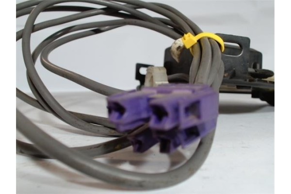 Recambio de centralita airbag para renault clio ii fase i (b/cb0) 1.2 16 v rt (b/cb05/w) referencia OEM IAM 7700839068G 55026190 Recambio de centralita airbag para renault clio ii fase i (b/cb0) 1.2 16 v rt (b/cb05/w) referencia OEM IAM 7700839068G 55026190