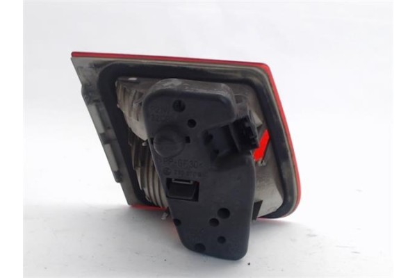 Recambio de piloto porton trasero derecho para bmw serie 3 touring (e46) referencia OEM IAM   