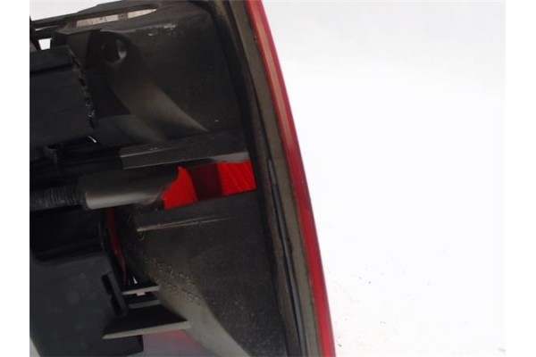 Recambio de piloto porton trasero derecho para bmw serie 3 touring (e46) referencia OEM IAM   