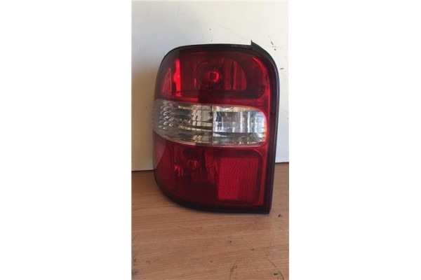 Recambio de piloto trasero izquierdo para kia sportage 2.0 básico (3-ptas.) referencia OEM IAM 9K08  