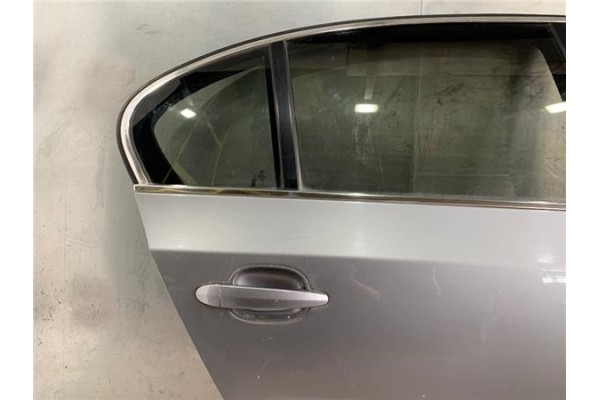 Recambio de puerta trasero derecha para bmw serie 5 berlina (e60) 520d referencia OEM IAM 41009631832  