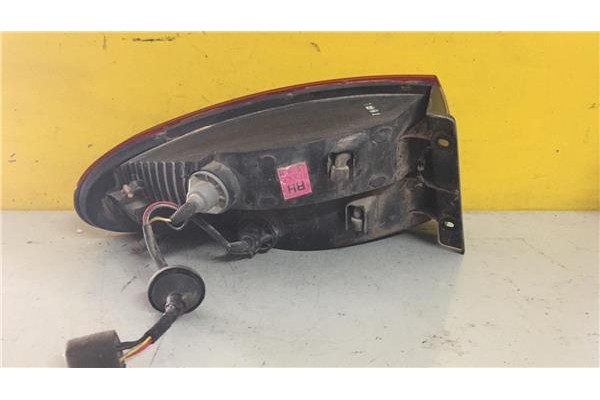 Recambio de piloto trasero derecho para daewoo lanos 1.4 cool referencia OEM IAM 034615R  