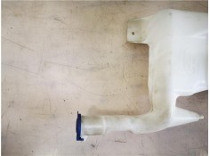 Recambio de deposito limpiaparabrisas para ford fiesta vi 1.4 referencia OEM IAM 8A6127B613  