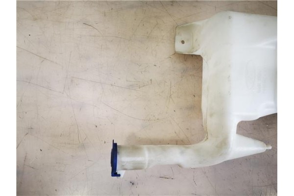 Recambio de deposito limpiaparabrisas para ford fiesta vi 1.4 referencia OEM IAM 8A6127B613  