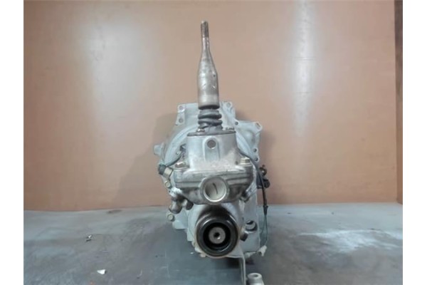 Recambio de caja cambios manual para mazda mx-5 (nb) 1.6 16v referencia OEM IAM M526  