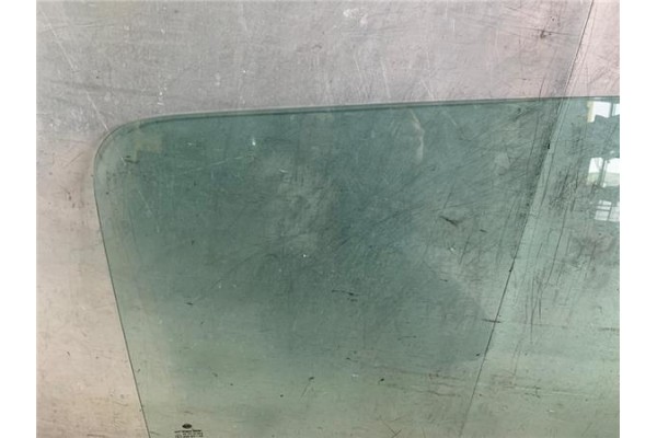 Recambio de luna puerta delantero derecha para nissan cabstar casbtar e referencia OEM IAM 80300MB400 80300MB40A 