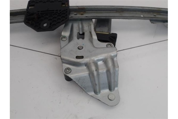 Recambio de mecanismo elevalunas delantero derecho para dacia sandero i 1.2 16v referencia OEM IAM 807209299R  