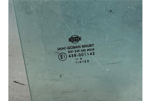 Recambio de luna puerta delantero derecha para nissan cabstar casbtar e referencia OEM IAM 80300MB400 80300MB40A 
