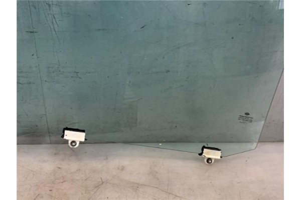 Recambio de luna puerta delantero derecha para nissan cabstar casbtar e referencia OEM IAM 80300MB400 80300MB40A 