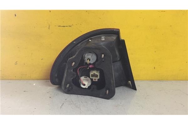 Recambio de piloto trasero derecho para daewoo lanos 1.4 cool referencia OEM IAM 034617R  