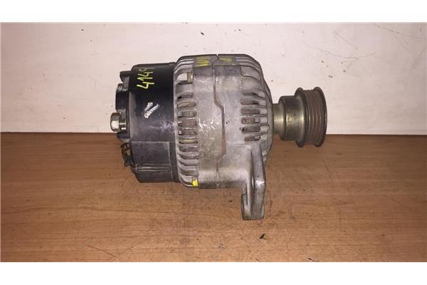 Recambio de alternador para audi 80 berlina/avant 2.0 básico berlina referencia OEM IAM 050903015B 0123335001  Recambio de alternador para audi 80 berlina/avant 2.0 básico berlina referencia OEM IAM 050903015B 0123335001