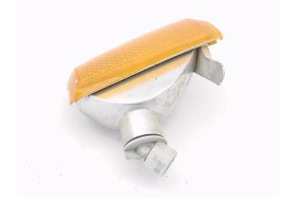 Recambio de intermitente delantero dcho para peugeot 205 ii (20a/c) 1.1 referencia OEM IAM 630330  