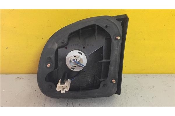 Recambio de piloto interior izquierdo para daewoo lanos 1.4 cool referencia OEM IAM 415899L  