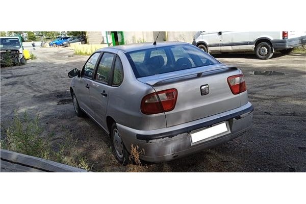 seat cordoba berlina (6k2) del año 1999