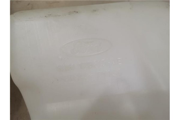 Recambio de deposito limpiaparabrisas para ford fiesta vi 1.4 referencia OEM IAM 8A6127B613  