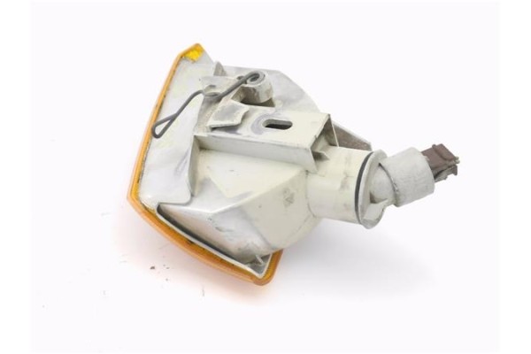 Recambio de intermitente delantero izquierdo para peugeot 205 ii (20a/c) 1.1 referencia OEM IAM 630329  