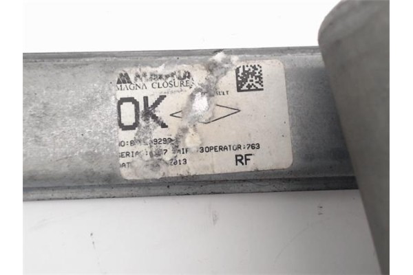 Recambio de mecanismo elevalunas delantero derecho para dacia sandero i 1.2 16v referencia OEM IAM 807209299R  
