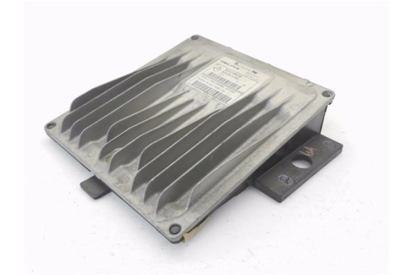Recambio de centralita para renault megane ii (bm0/1_, cm0/1_) 1.5 dci referencia OEM IAM 8200399038 8200513163 