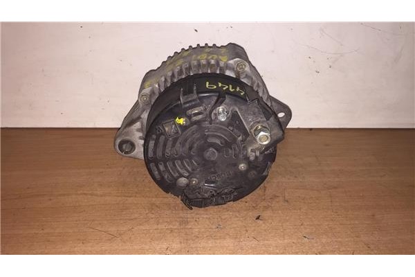 Recambio de alternador para audi 80 berlina/avant 2.0 básico berlina referencia OEM IAM 050903015B 0123335001  Recambio de alternador para audi 80 berlina/avant 2.0 básico berlina referencia OEM IAM 050903015B 0123335001