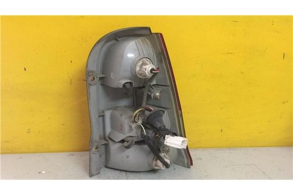 Recambio de piloto trasero izquierdo para daewoo nexia 1.5 acro referencia OEM IAM 0211000621E  