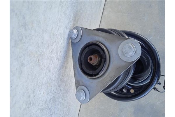 Recambio de mangueta delantero izquierda para renault zoe electrico referencia OEM IAM 400156124R  