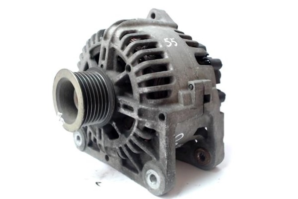Recambio de alternador para renault megane ii berlina 3p 2.0 extreme referencia OEM IAM 8200290215 TG11C022 7711135332 , RENAULT