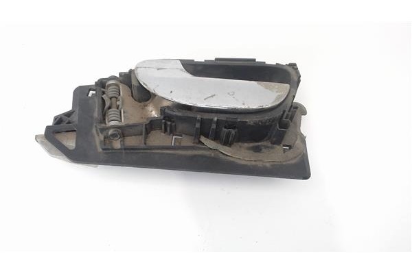 Recambio de manilla int. puerta delantero izquierda para peugeot 307 break / sw (s1) 2.0 hdi 135 referencia OEM IAM 9143F4  