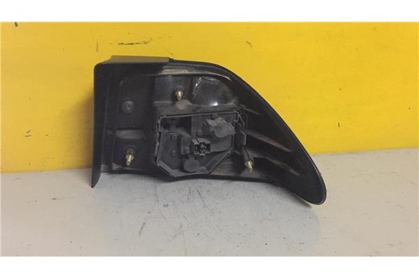 Recambio de piloto trasero izquierdo para saab 900 berlina 2.0 referencia OEM IAM RS1R1A 0202022A019306  