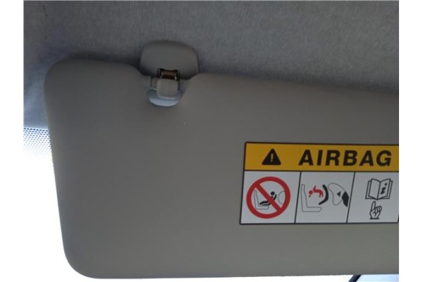 Recambio de parasol derecho para renault zoe electrico referencia OEM IAM 964006387R  