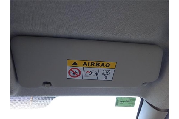 Recambio de parasol derecho para renault zoe electrico referencia OEM IAM 964006387R  