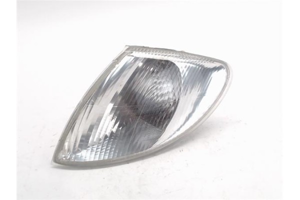Recambio de intermitente delantero izquierdo para renault megane i coach/coupe (da0) referencia OEM IAM 7701040712 88203936 