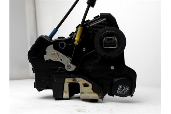 Recambio de cerradura puerta delantero derecha para toyota corolla verso (e12) 2.0 d4d referencia OEM IAM 6903002161  