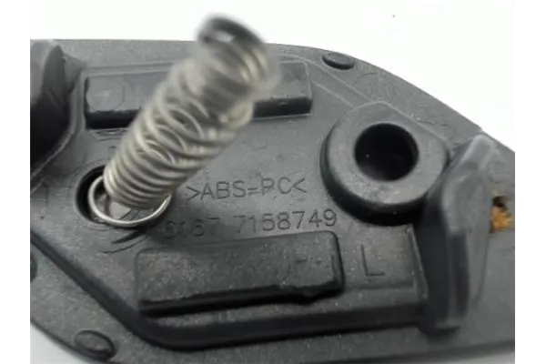 Recambio de tapa eyector lavafaros izquierdo para bmw serie 3 cabrio (e93) referencia OEM IAM 61677158749  