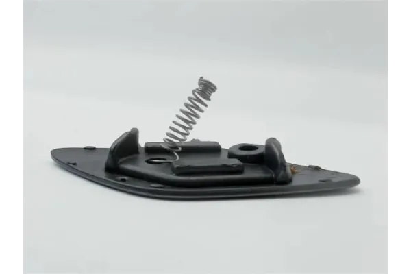 Recambio de tapa eyector lavafaros izquierdo para bmw serie 3 cabrio (e93) referencia OEM IAM 61677158749  